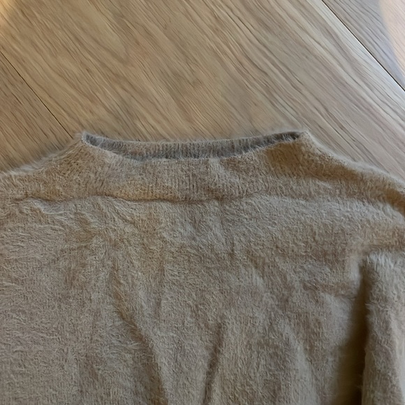 Sweater - Picture 3 of 5